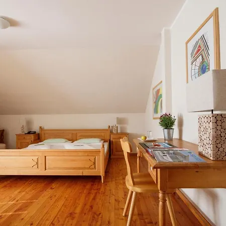 Il Plonner - Restaurant Biergarten Otel Weßling