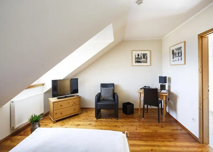 Il Plonner - Restaurant Biergarten Otel