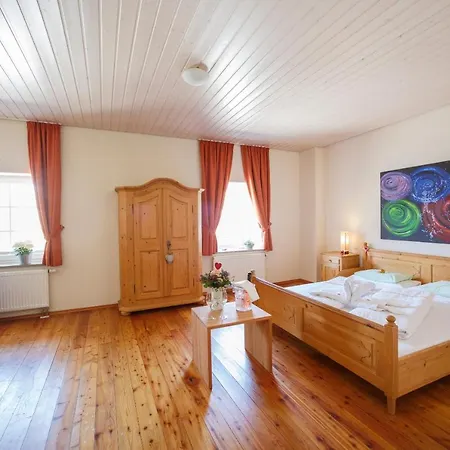 호텔 Il Plonner - Restaurant Biergarten Weßling